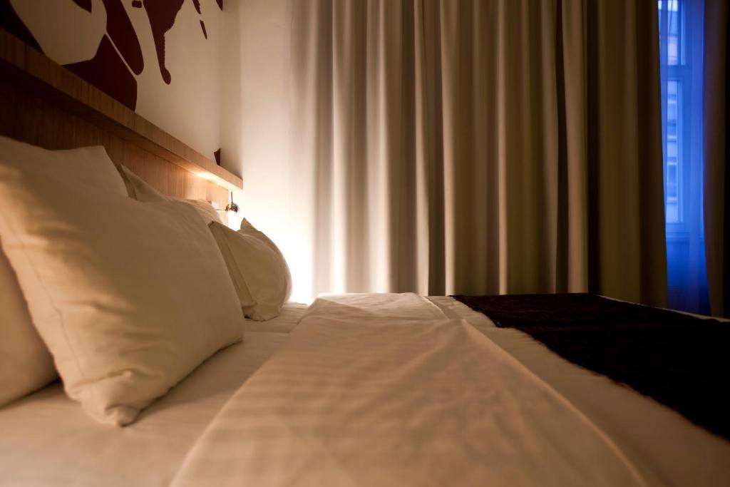 Dahlia Inn Prag Zimmer foto