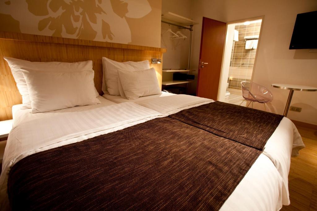 Dahlia Inn Prag Zimmer foto